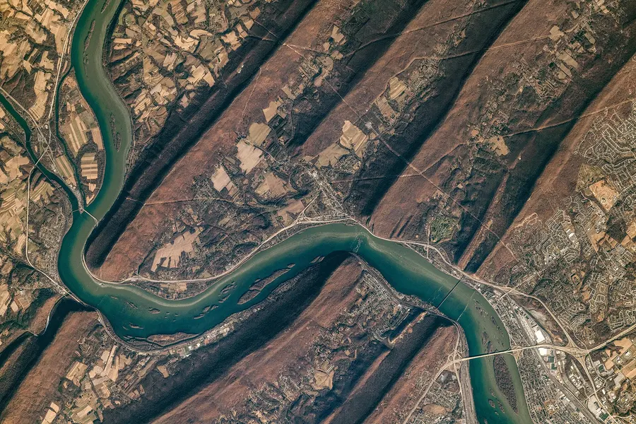 The striped mountains